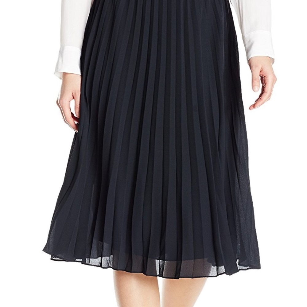 ECI Solid Black Skirt 25" Pleated Ladies Size 14